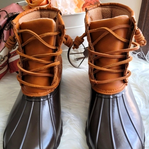 Steve Madden Tillis Duck Boots Brown size 7 - Picture 4 of 6